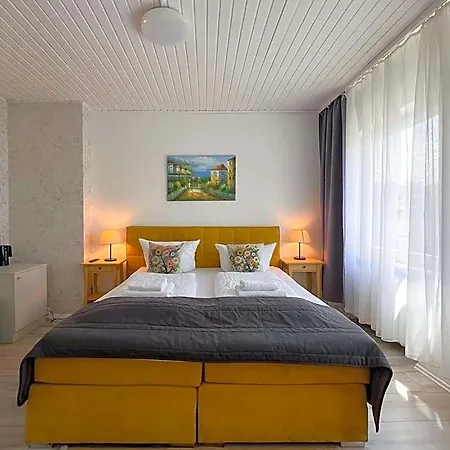 Weserstern Bed and Breakfast Βρέμη
